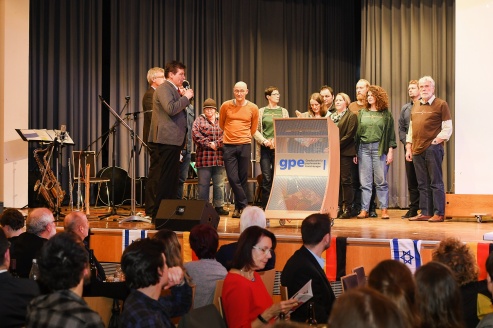 Auszeichung des Projekts "Stadtimkerei"
© gpe Auszeichung des Projekts "Stadtimkerei"
© gpe