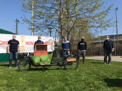 Bienen Bike mit Sponsoren
© gpe Bienen Bike mit Sponsoren
© gpe